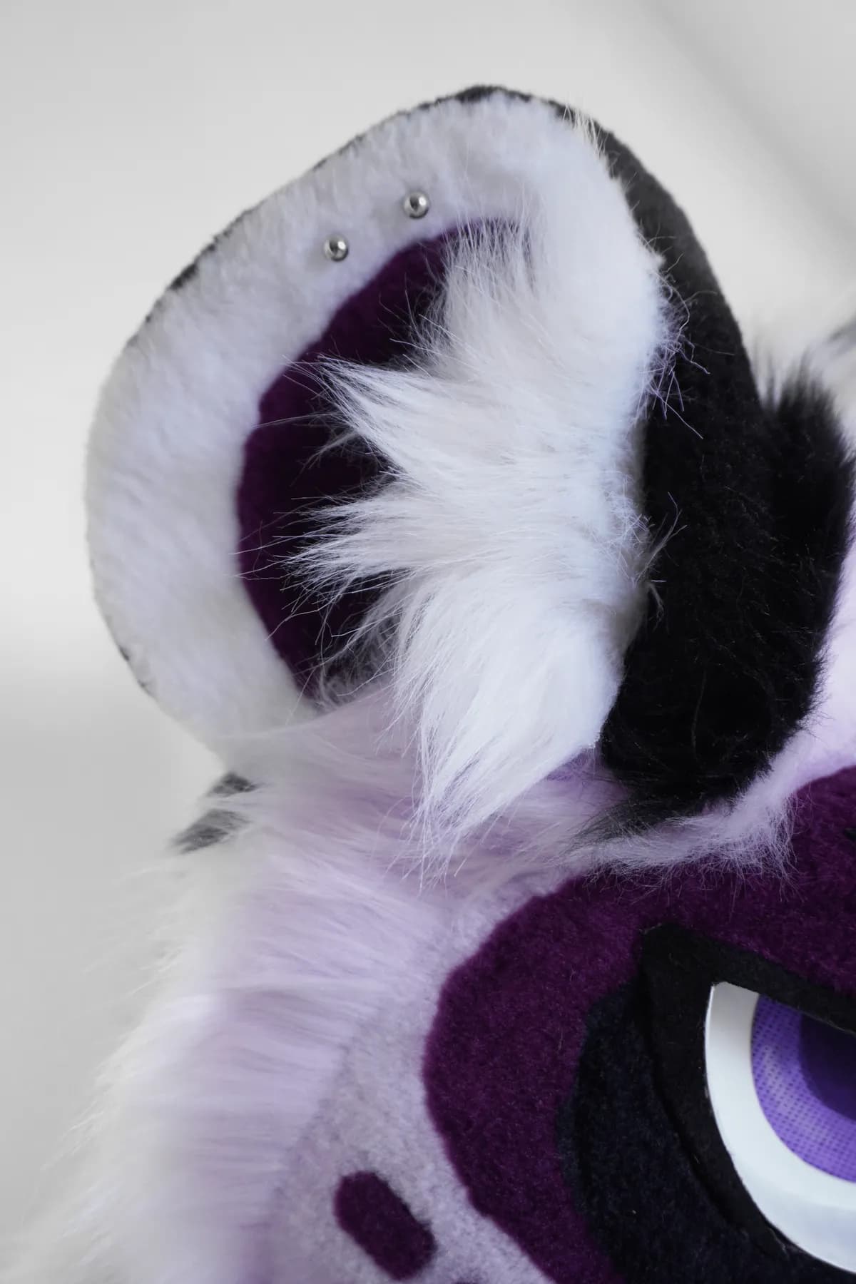 Freyr, a custom fursuit by Chilli Tiger Creations, photo 13 of 16