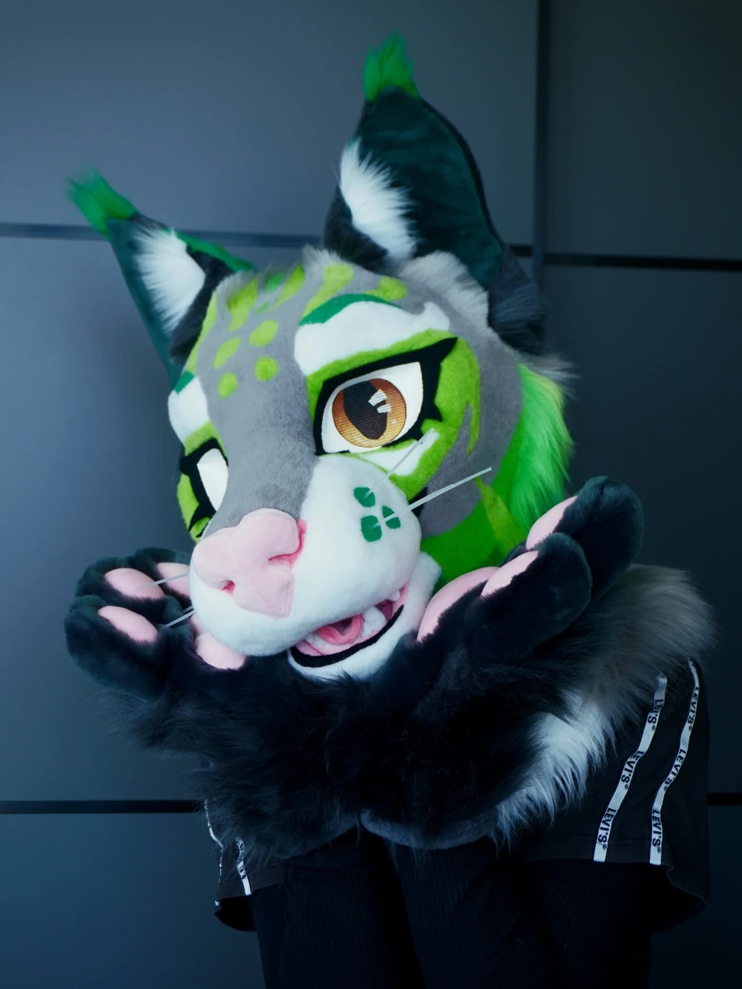 Beleth, a custom fursuit by Chilli Tiger Creations, photo 7 of 13