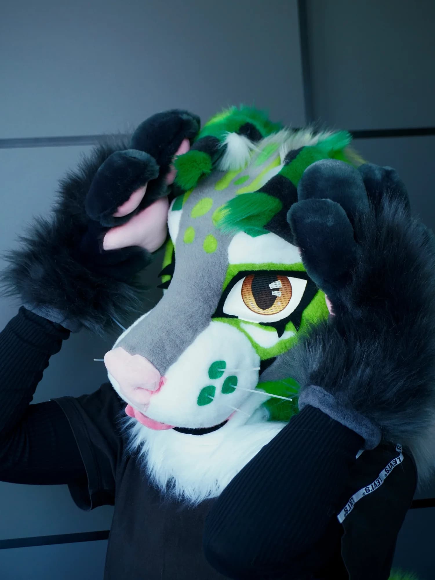 Beleth, a custom fursuit by Chilli Tiger Creations, photo 13 of 13
